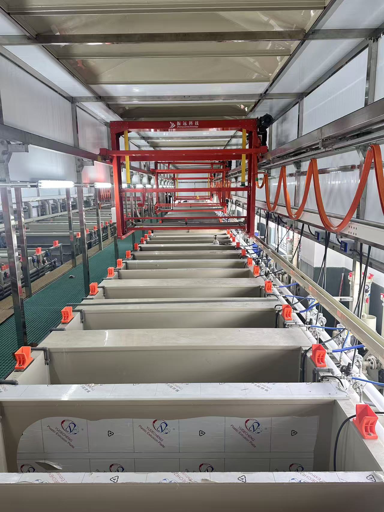 全自動(dòng)龍門(mén)式電鍍生產(chǎn)線